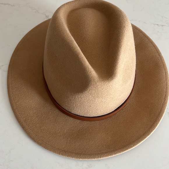 Anthropologie felted fedora. Camel color leather trim - Picture 3 of 9